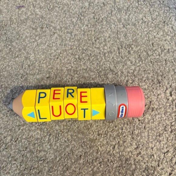 Little Tikes Learn & Play 100 Words Spell & Spin Pencil Alphabet Learning - Picture 6 of 6